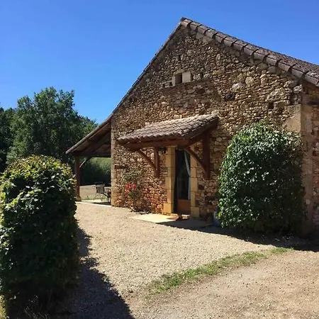 Peaceful, Comfortable Retreat With Pool Сasa de vacaciones *