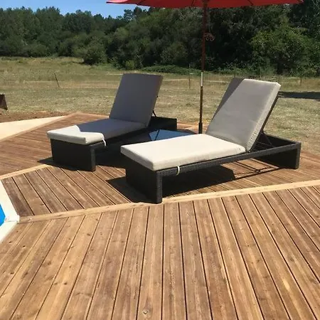 Holiday home Peaceful, Comfortable Retreat With Pool *