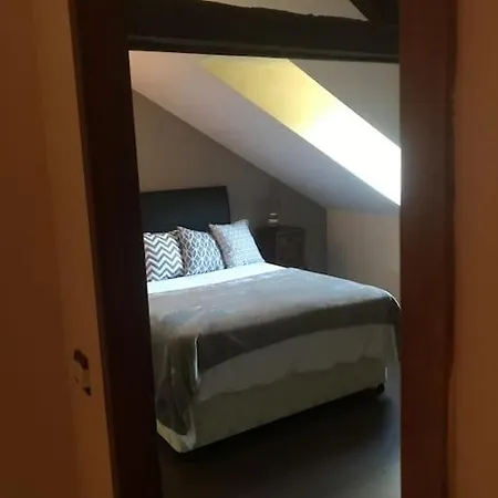 Peaceful, Comfortable Retreat With Pool Holiday home *