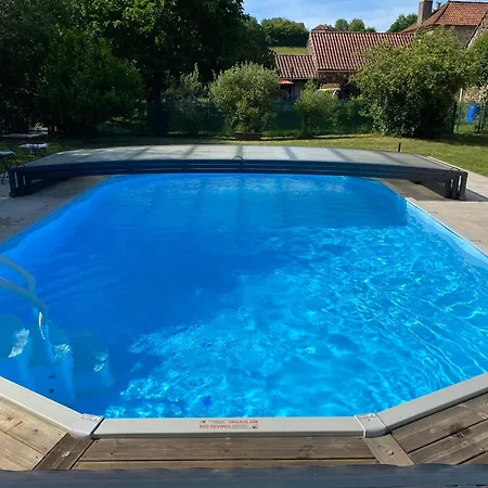 Peaceful, Comfortable Retreat With Pool *