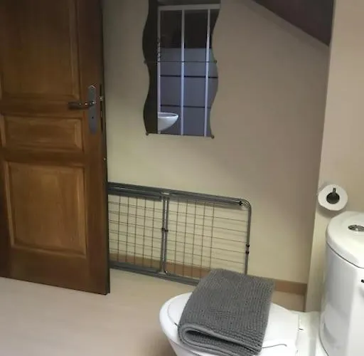 Peaceful, Comfortable Retreat With Pool Feriehus *