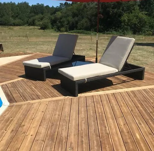 Feriehus Peaceful, Comfortable Retreat With Pool *