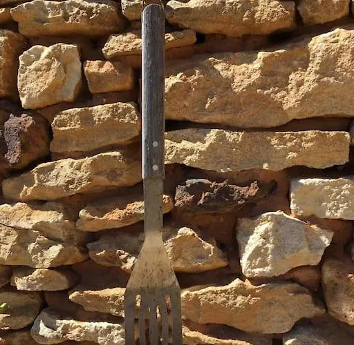 Peaceful, Comfortable Retreat With Pool * Montcléra