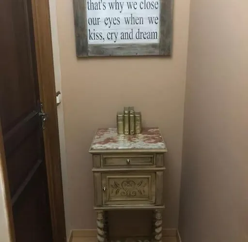 Feriehus Peaceful, Comfortable Retreat With Pool *