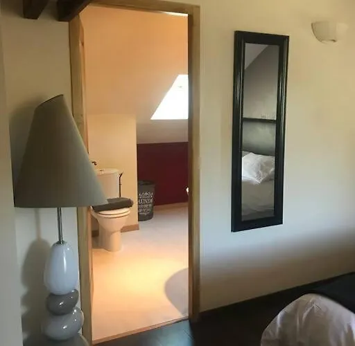 Feriehus Peaceful, Comfortable Retreat With Pool *