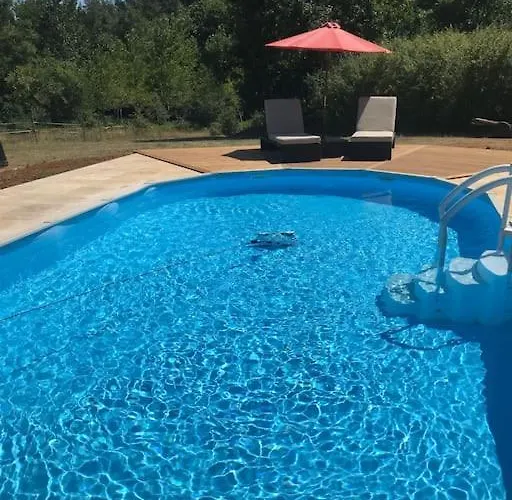 Peaceful, Comfortable Retreat With Pool * Montcléra