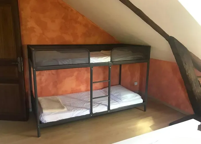 Peaceful, Comfortable Retreat With Pool *